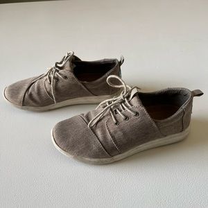 Toms shoes